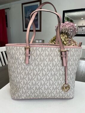 Michael Kors Signature MK Tote in Pink and Ivory